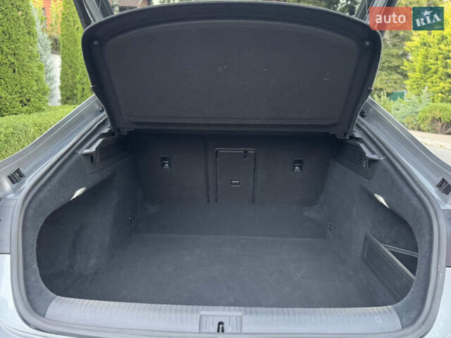 Серый Фольксваген Arteon, объемом двигателя 1.97 л и пробегом 80 тыс. км за 42500 $, фото 43 на Automoto.ua