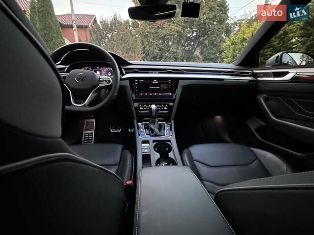 Серый Фольксваген Arteon, объемом двигателя 1.97 л и пробегом 80 тыс. км за 42500 $, фото 34 на Automoto.ua
