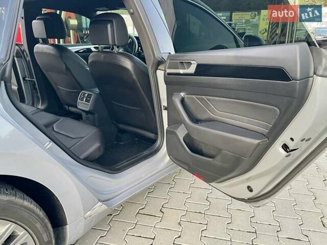 Серый Фольксваген Arteon, объемом двигателя 1.98 л и пробегом 117 тыс. км за 24999 $, фото 48 на Automoto.ua