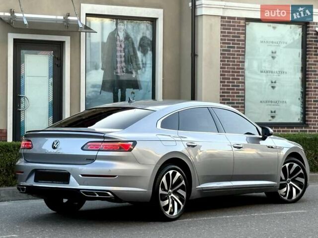 Серый Фольксваген Arteon, объемом двигателя 1.98 л и пробегом 55 тыс. км за 45500 $, фото 24 на Automoto.ua