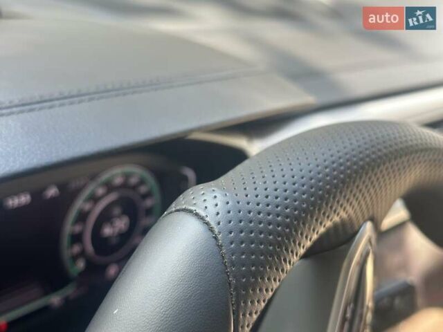 Серый Фольксваген Arteon, объемом двигателя 1.97 л и пробегом 22 тыс. км за 35900 $, фото 67 на Automoto.ua