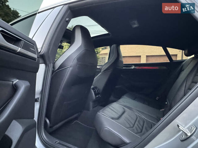 Серый Фольксваген Arteon, объемом двигателя 1.97 л и пробегом 80 тыс. км за 42500 $, фото 41 на Automoto.ua