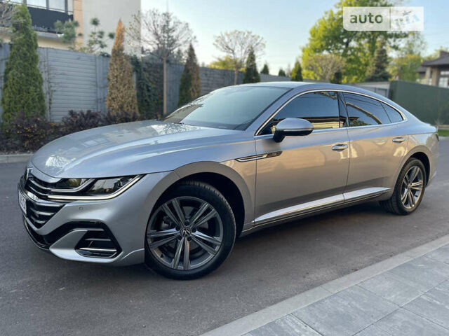 Серый Фольксваген Arteon, объемом двигателя 1.97 л и пробегом 5 тыс. км за 49999 $, фото 5 на Automoto.ua