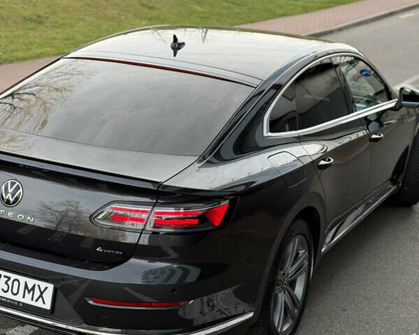 Сірий Фольксваген Arteon, об'ємом двигуна 1.97 л та пробігом 48 тис. км за 45999 $, фото 3 на Automoto.ua