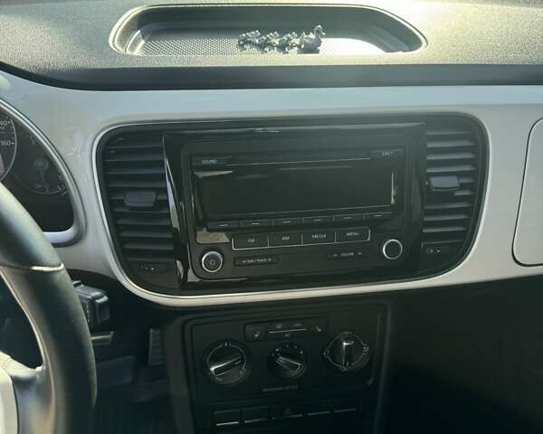 Білий Фольксваген Бітл, об'ємом двигуна 1.98 л та пробігом 115 тис. км за 13750 $, фото 9 на Automoto.ua