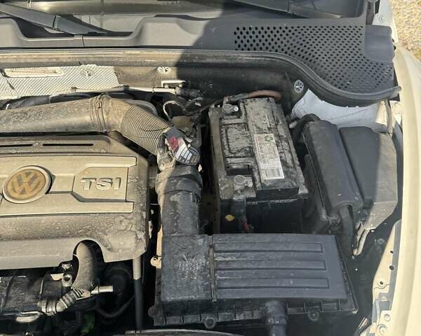 Білий Фольксваген Бітл, об'ємом двигуна 1.98 л та пробігом 115 тис. км за 13750 $, фото 22 на Automoto.ua