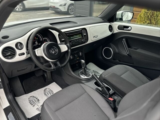 Белый Фольксваген Битл, объемом двигателя 2 л и пробегом 232 тыс. км за 9600 $, фото 12 на Automoto.ua