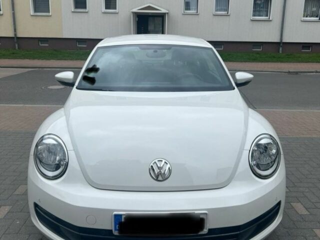 Белый Фольксваген Битл, объемом двигателя 1.2 л и пробегом 112 тыс. км за 18815 $, фото 2 на Automoto.ua