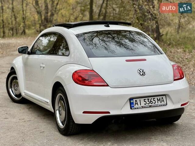 Белый Фольксваген Битл, объемом двигателя 2.5 л и пробегом 229 тыс. км за 9499 $, фото 12 на Automoto.ua