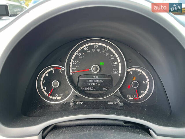 Белый Фольксваген Битл, объемом двигателя 1.97 л и пробегом 121 тыс. км за 11900 $, фото 14 на Automoto.ua