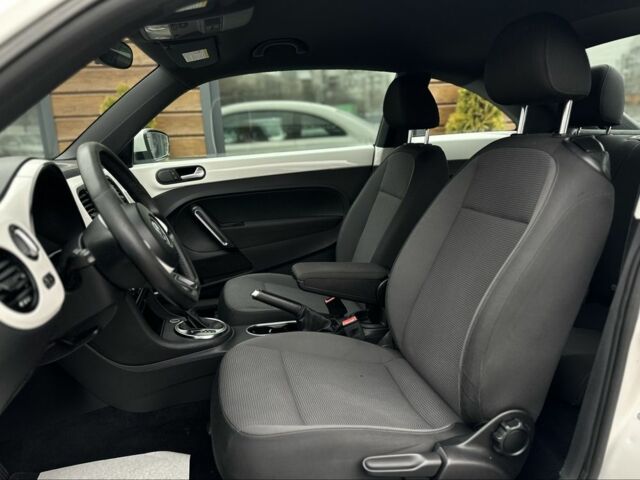 Белый Фольксваген Битл, объемом двигателя 2 л и пробегом 232 тыс. км за 9600 $, фото 11 на Automoto.ua