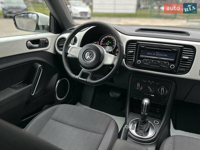 Белый Фольксваген Битл, объемом двигателя 1.97 л и пробегом 232 тыс. км за 9600 $, фото 29 на Automoto.ua