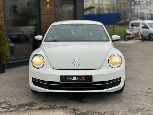 Белый Фольксваген Битл, объемом двигателя 2 л и пробегом 232 тыс. км за 9600 $, фото 2 на Automoto.ua