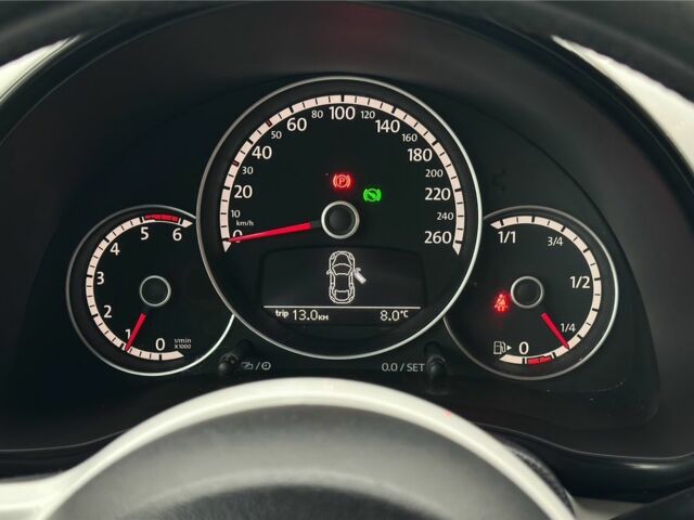 Белый Фольксваген Битл, объемом двигателя 2 л и пробегом 232 тыс. км за 9600 $, фото 17 на Automoto.ua