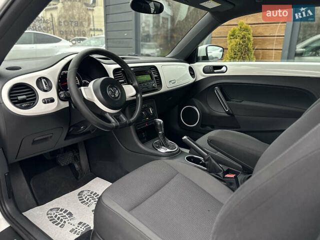 Белый Фольксваген Битл, объемом двигателя 1.97 л и пробегом 232 тыс. км за 9600 $, фото 24 на Automoto.ua