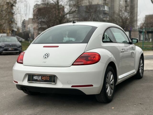 Белый Фольксваген Битл, объемом двигателя 2 л и пробегом 232 тыс. км за 9600 $, фото 9 на Automoto.ua