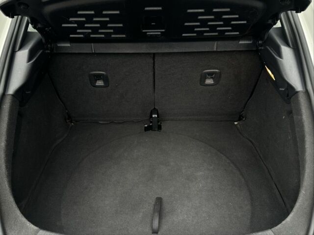 Белый Фольксваген Битл, объемом двигателя 2 л и пробегом 232 тыс. км за 9600 $, фото 8 на Automoto.ua