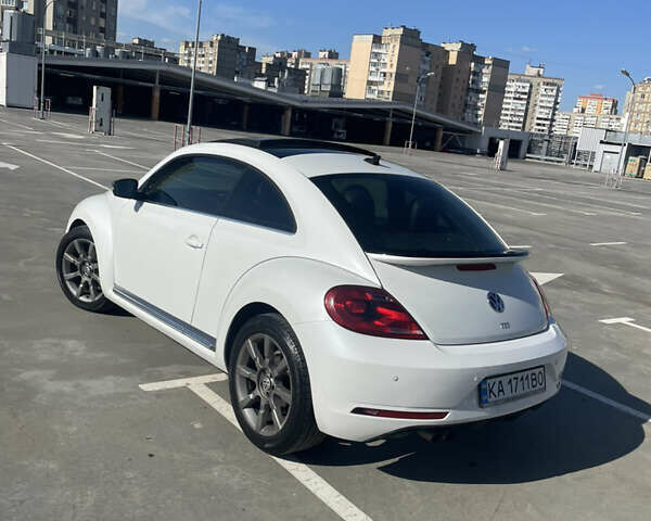 Белый Фольксваген Битл, объемом двигателя 2 л и пробегом 200 тыс. км за 14500 $, фото 9 на Automoto.ua