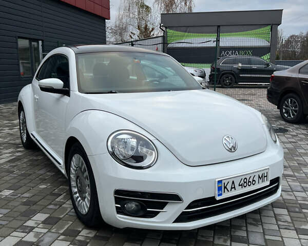 Белый Фольксваген Битл, объемом двигателя 1.8 л и пробегом 174 тыс. км за 11499 $, фото 16 на Automoto.ua