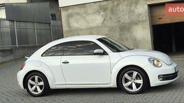 Белый Фольксваген Битл, объемом двигателя 2 л и пробегом 126 тыс. км за 11900 $, фото 2 на Automoto.ua