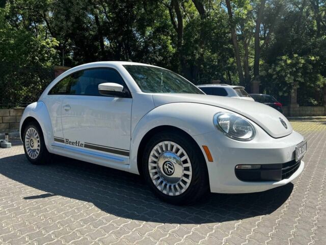 Білий Фольксваген Бітл, об'ємом двигуна 1.8 л та пробігом 149 тис. км за 12400 $, фото 5 на Automoto.ua