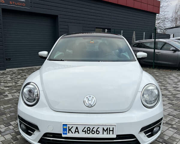 Белый Фольксваген Битл, объемом двигателя 1.8 л и пробегом 174 тыс. км за 11499 $, фото 2 на Automoto.ua
