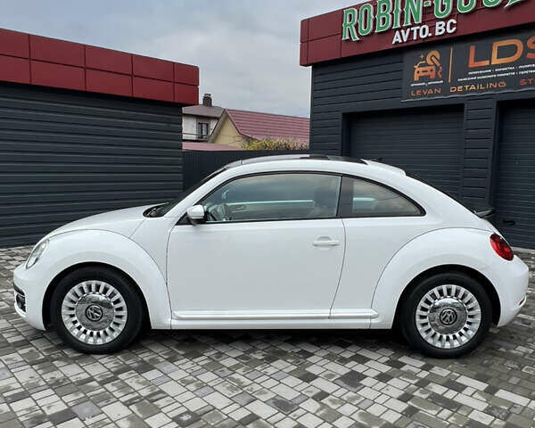 Белый Фольксваген Битл, объемом двигателя 1.8 л и пробегом 174 тыс. км за 11499 $, фото 5 на Automoto.ua