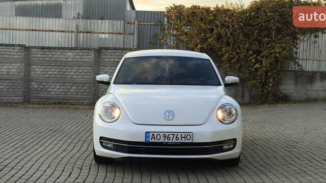 Белый Фольксваген Битл, объемом двигателя 2 л и пробегом 126 тыс. км за 11900 $, фото 7 на Automoto.ua