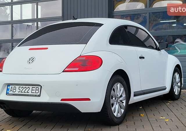 Фольксваген Битл 2015 в Виннице на Automoto.ua Белый Фольксваген Битл, объемом двигателя 1.8 л и пробегом 144 тыс. км за 12222 $, фото 4 на Automoto.ua