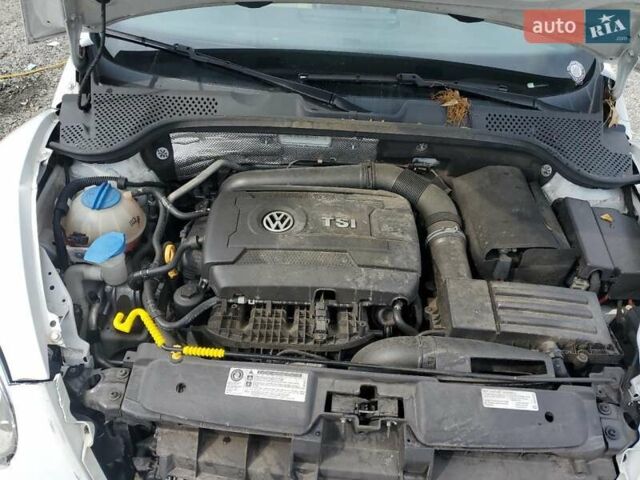 Білий Фольксваген Бітл, об'ємом двигуна 1.8 л та пробігом 160 тис. км за 1800 $, фото 6 на Automoto.ua