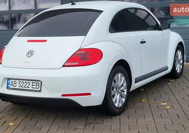 Фольксваген Битл 2015 в Виннице на Automoto.ua Белый Фольксваген Битл, объемом двигателя 1.8 л и пробегом 144 тыс. км за 12222 $, фото 6 на Automoto.ua