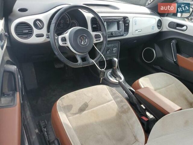Білий Фольксваген Бітл, об'ємом двигуна 1.8 л та пробігом 160 тис. км за 1800 $, фото 7 на Automoto.ua