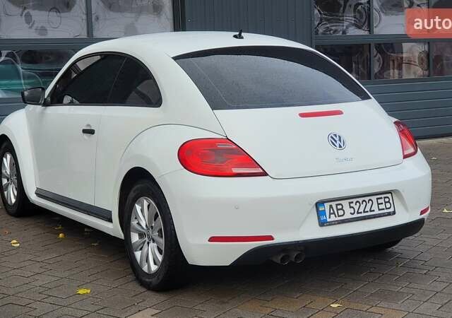 Фольксваген Битл 2015 в Виннице на Automoto.ua Белый Фольксваген Битл, объемом двигателя 1.8 л и пробегом 144 тыс. км за 12222 $, фото 5 на Automoto.ua