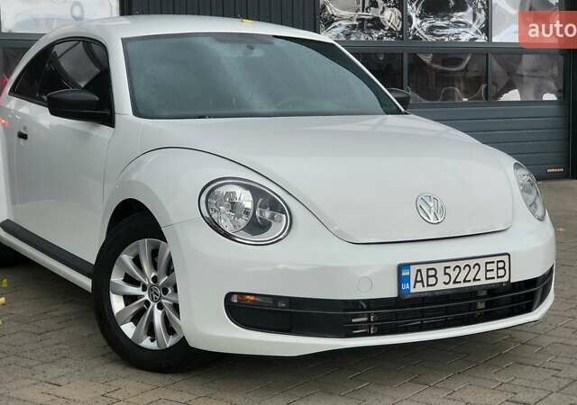 Фольксваген Битл 2015 в Виннице на Automoto.ua Белый Фольксваген Битл, объемом двигателя 1.8 л и пробегом 144 тыс. км за 12222 $, фото 10 на Automoto.ua