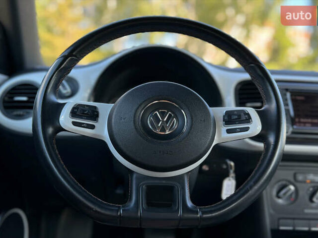 Білий Фольксваген Бітл, об'ємом двигуна 1.8 л та пробігом 88 тис. км за 13350 $, фото 17 на Automoto.ua