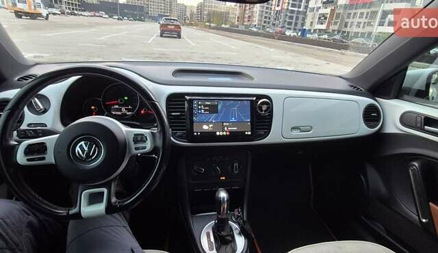 Білий Фольксваген Бітл, об'ємом двигуна 1.8 л та пробігом 160 тис. км за 14100 $, фото 3 на Automoto.ua