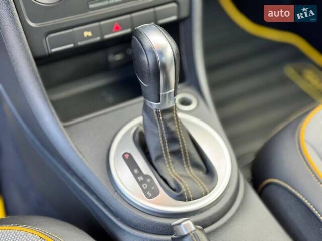 Белый Фольксваген Битл, объемом двигателя 1.8 л и пробегом 113 тыс. км за 11800 $, фото 37 на Automoto.ua