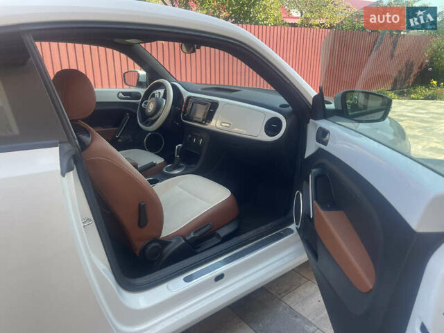 Білий Фольксваген Бітл, об'ємом двигуна 1.8 л та пробігом 99 тис. км за 11800 $, фото 4 на Automoto.ua