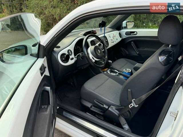 Білий Фольксваген Бітл, об'ємом двигуна 1.39 л та пробігом 65 тис. км за 13500 $, фото 10 на Automoto.ua