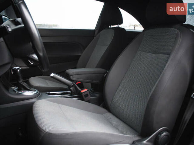 Білий Фольксваген Бітл, об'ємом двигуна 1.98 л та пробігом 126 тис. км за 12900 $, фото 11 на Automoto.ua