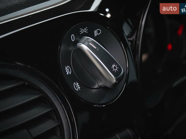 Білий Фольксваген Бітл, об'ємом двигуна 1.98 л та пробігом 126 тис. км за 12900 $, фото 26 на Automoto.ua