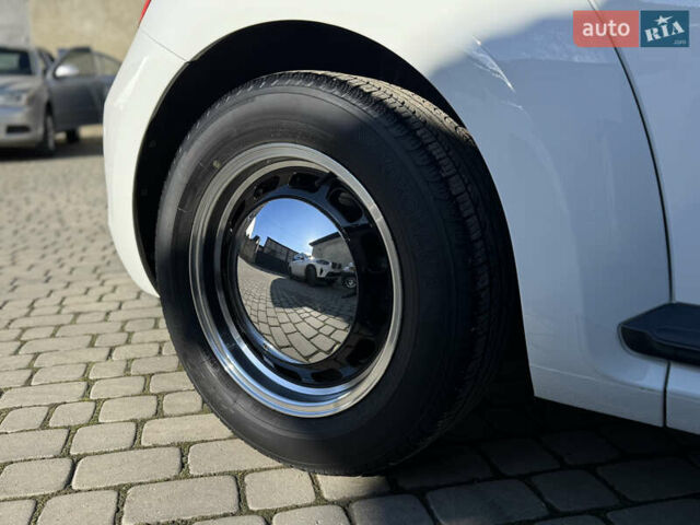 Белый Фольксваген Битл, объемом двигателя 1.98 л и пробегом 100 тыс. км за 12900 $, фото 18 на Automoto.ua