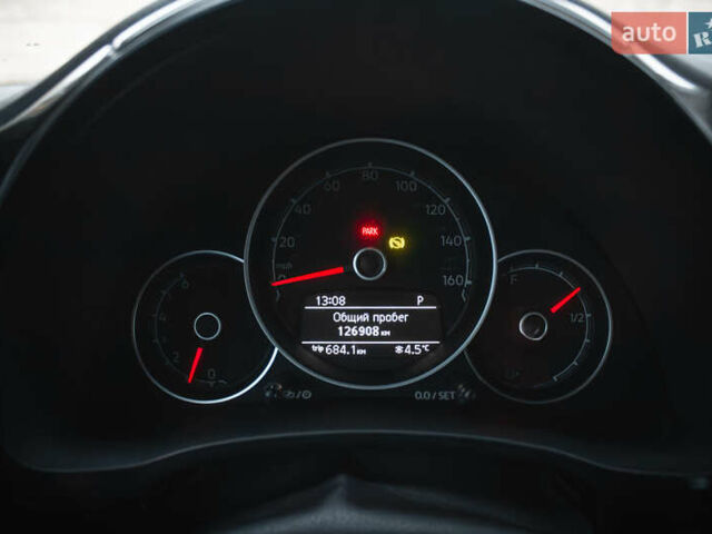 Білий Фольксваген Бітл, об'ємом двигуна 1.98 л та пробігом 126 тис. км за 12900 $, фото 16 на Automoto.ua