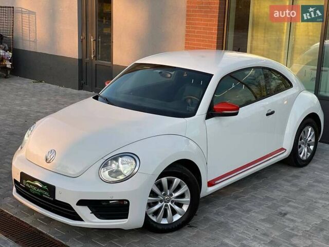Белый Фольксваген Битл, объемом двигателя 1.8 л и пробегом 121 тыс. км за 11990 $, фото 2 на Automoto.ua