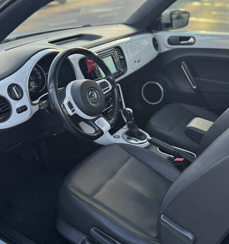 Білий Фольксваген Бітл, об'ємом двигуна 1.98 л та пробігом 107 тис. км за 16000 $, фото 2 на Automoto.ua