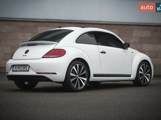 Білий Фольксваген Бітл, об'ємом двигуна 1.98 л та пробігом 126 тис. км за 12900 $, фото 3 на Automoto.ua