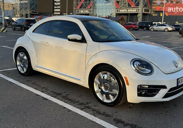Білий Фольксваген Бітл, об'ємом двигуна 1.98 л та пробігом 107 тис. км за 16000 $, фото 8 на Automoto.ua
