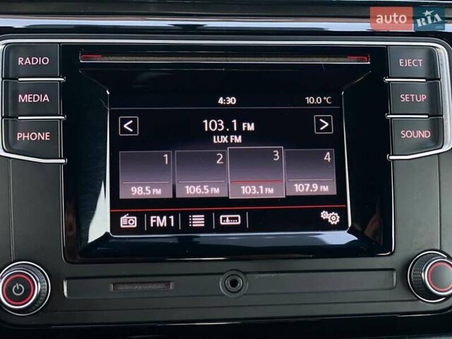 Белый Фольксваген Битл, объемом двигателя 1.8 л и пробегом 121 тыс. км за 11990 $, фото 29 на Automoto.ua