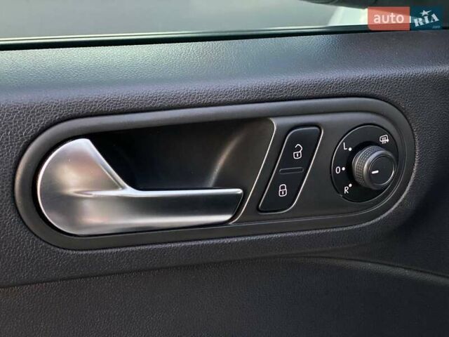 Белый Фольксваген Битл, объемом двигателя 1.8 л и пробегом 121 тыс. км за 11990 $, фото 20 на Automoto.ua