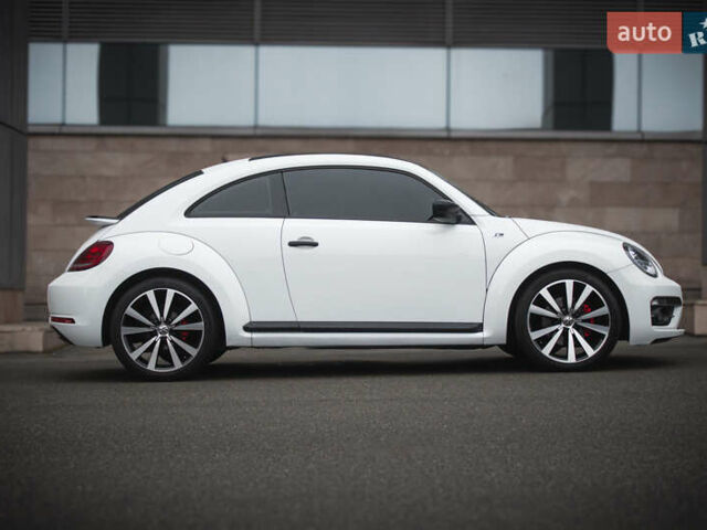 Білий Фольксваген Бітл, об'ємом двигуна 1.98 л та пробігом 126 тис. км за 12900 $, фото 2 на Automoto.ua